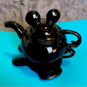 Disney Thailand Mickey Mouse tea set for one